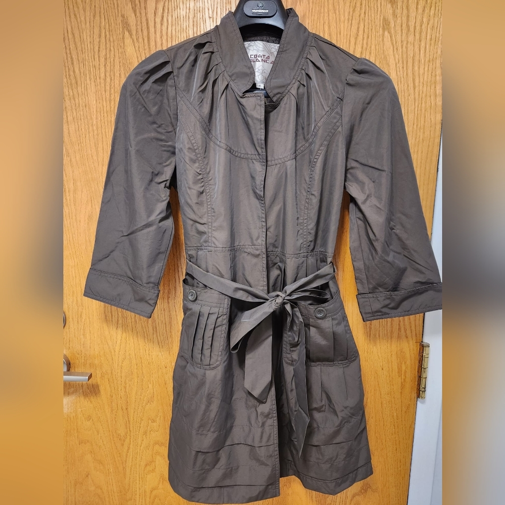 Brown jacket - size small